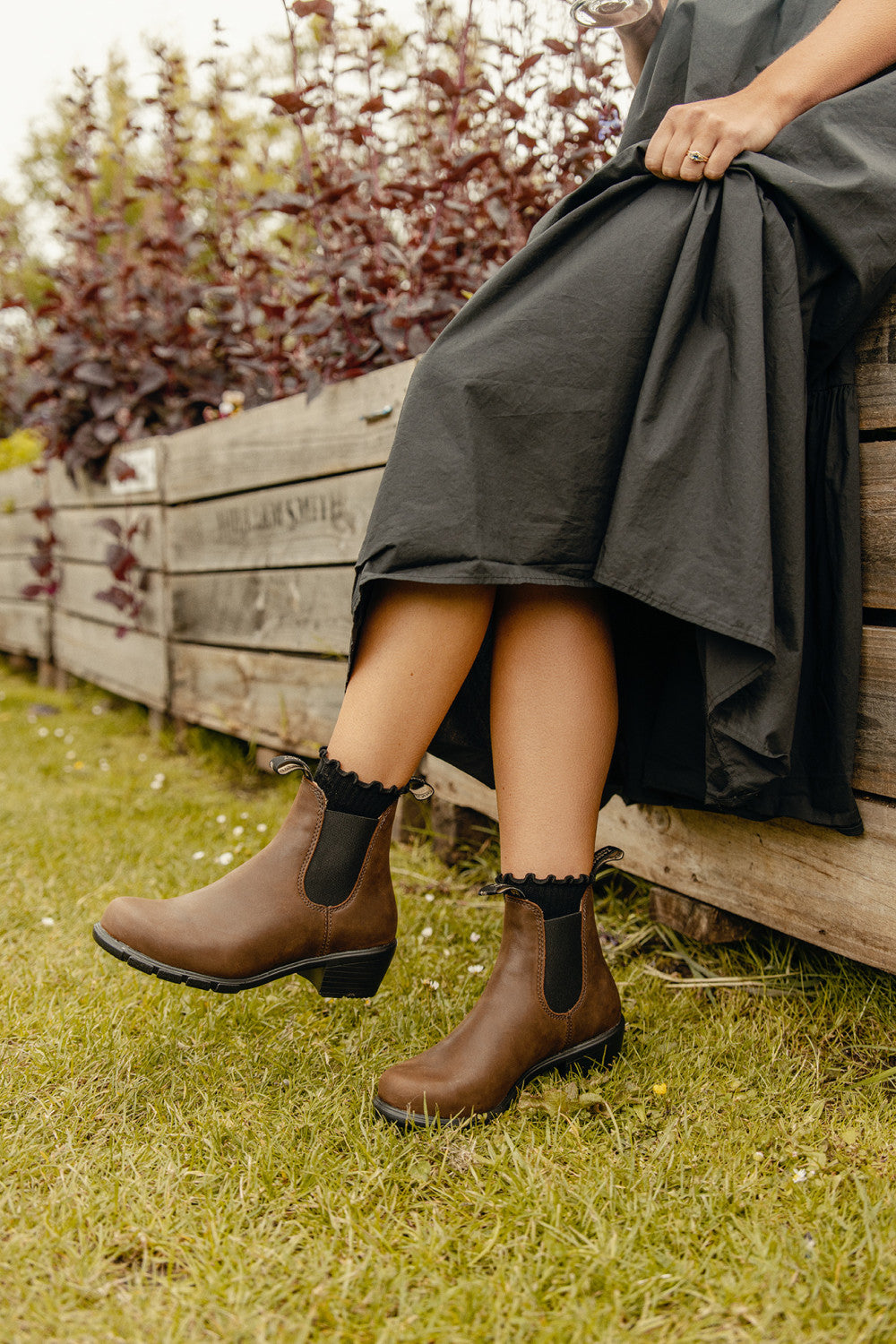 Women's Series #1673 - Image 10