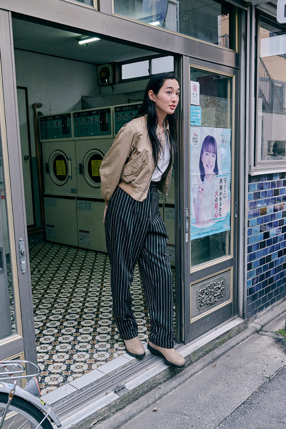 Women's Classics #2546 - Image 4